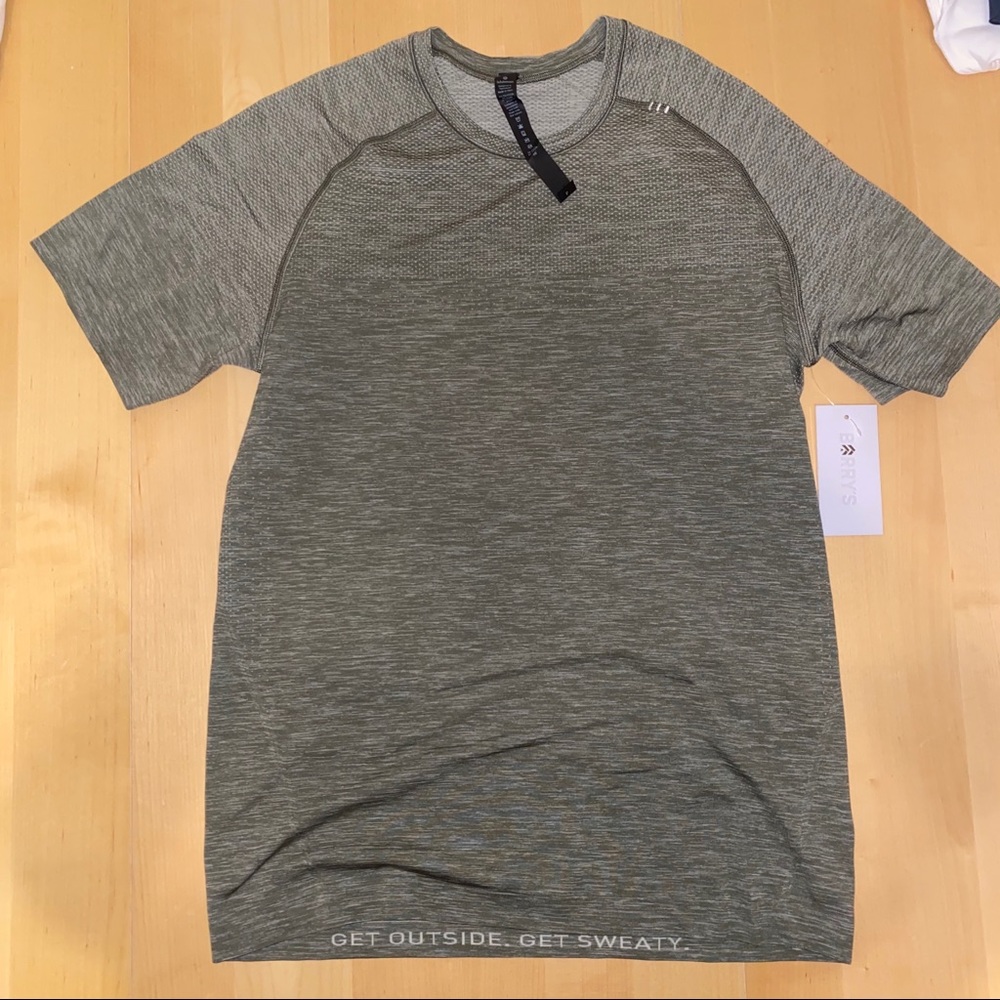 NWT Lululemon Metal Vent Barry’s Bootcamp Miami
